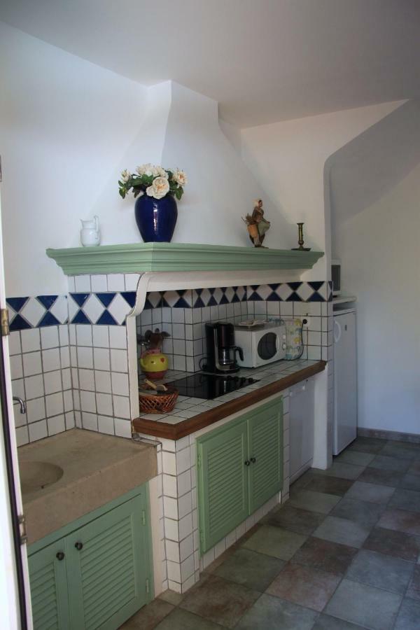 Appartement Avec Patio Et Garage Centre Ville Et Plage Sanary-sur-Mer Eksteriør billede